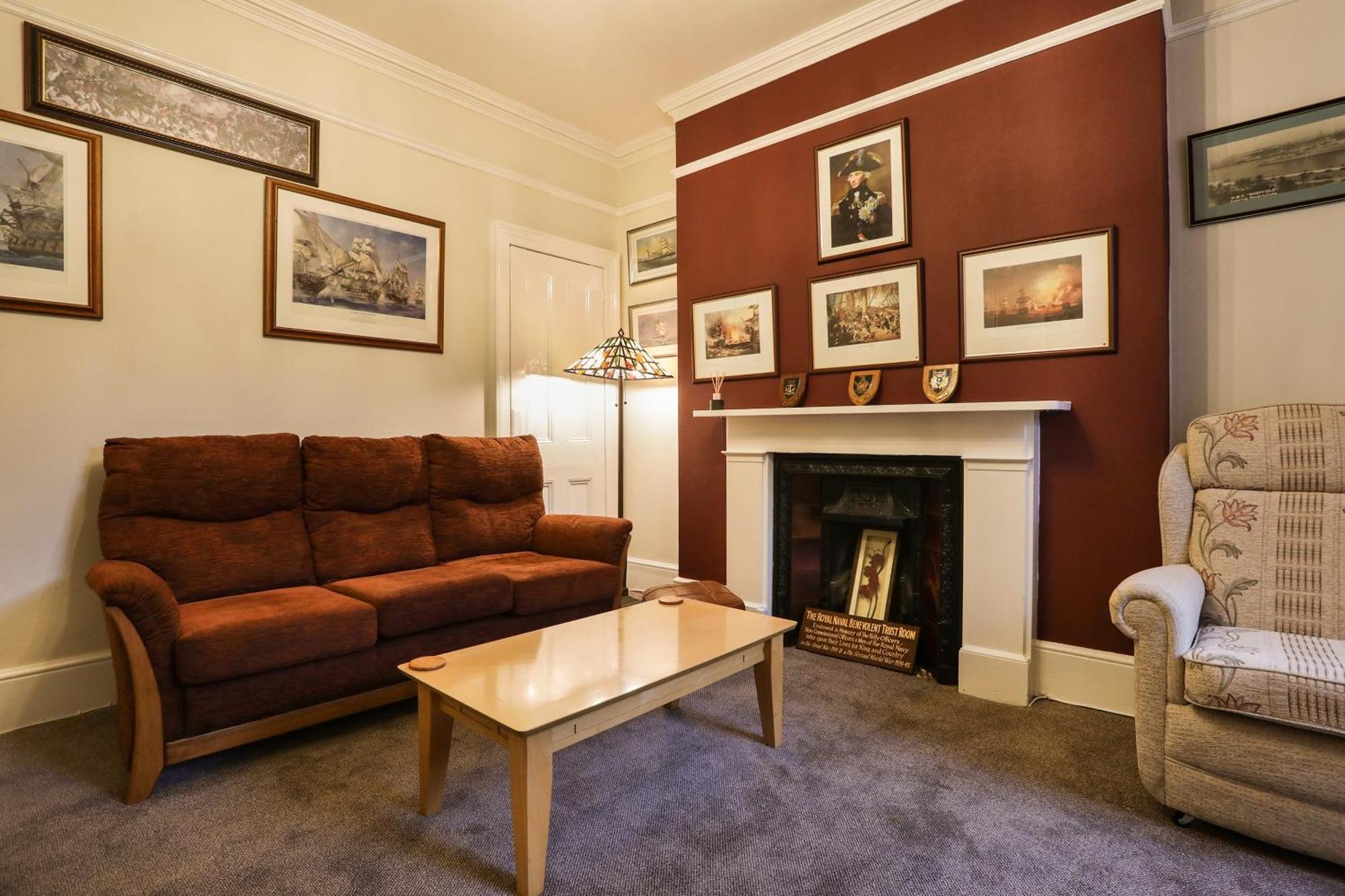 Oyo Lord Kitcheners Guest House Lowestoft Exterior foto